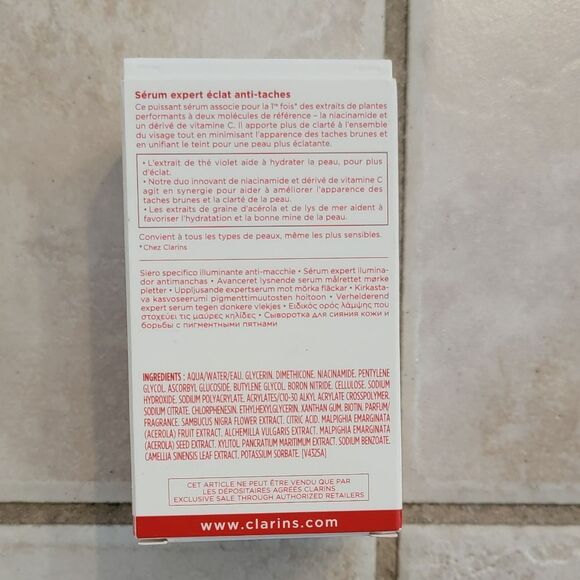 Clarins Bright Plus Advanced Serum - White and Red - Picture 4 of 5